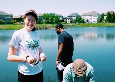 Herpetology students at Tipton Lake-Diversity Study